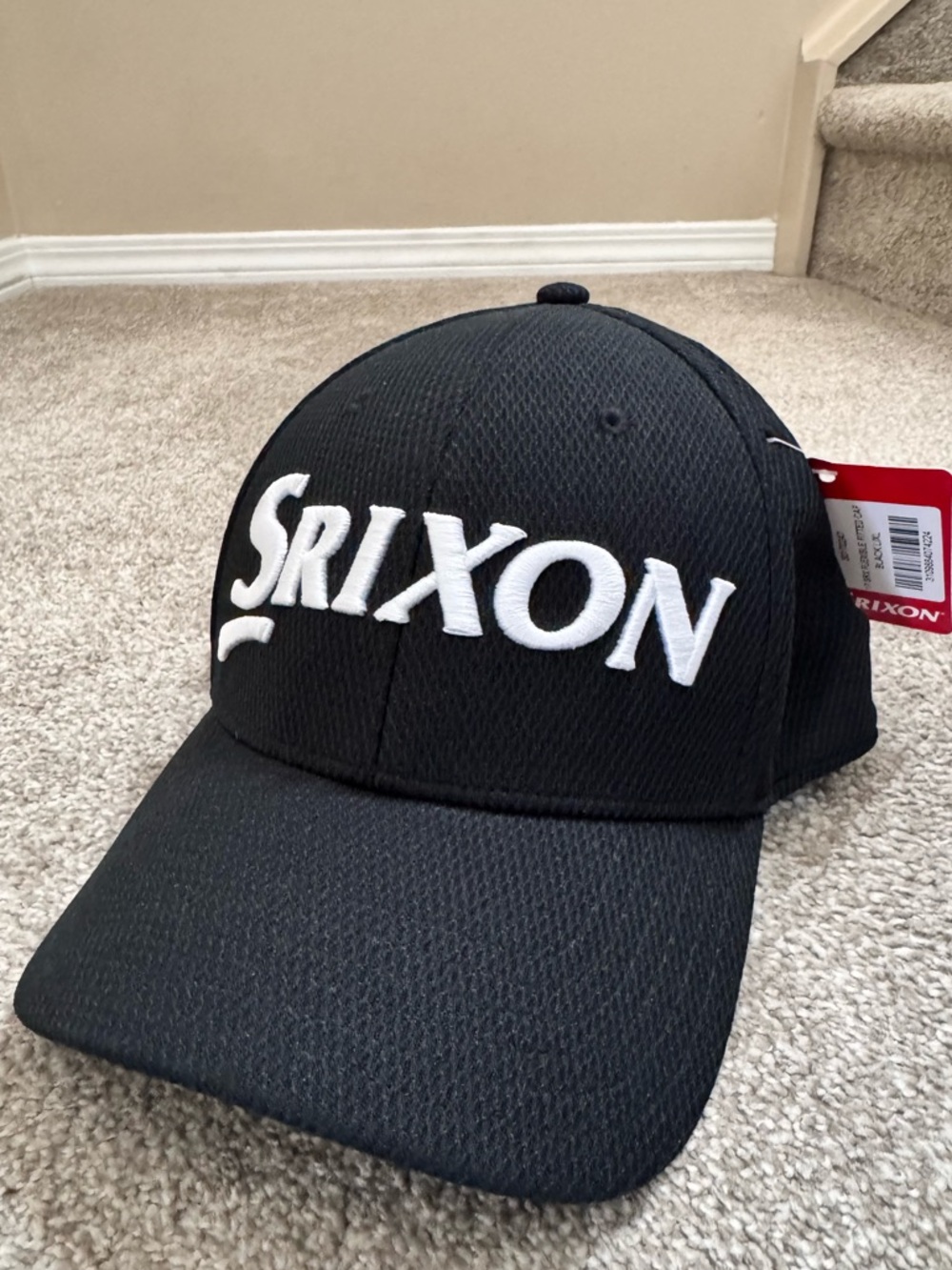 Brand New Srixon Golf Hat Size L/XL Full Back Flex Fit NWT